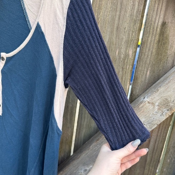 Free People We The Free Waffle Knit Sleeve Mixed Media Henley Style Raw Edge Top - Picture 2 of 8